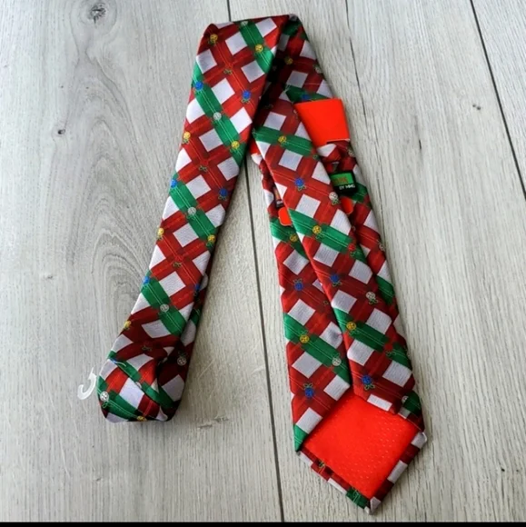 NWT Holiday Traditions - Picture 4 of 5